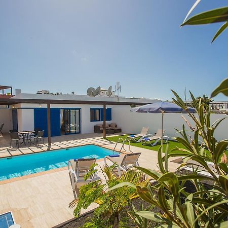 Las Marinas Deluxe Playa Blanca  Exterior photo