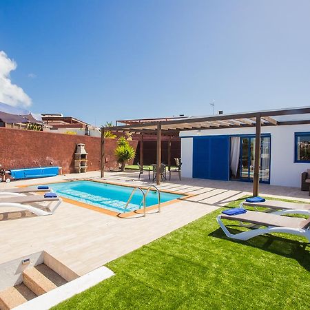 Las Marinas Deluxe Playa Blanca  Exterior photo