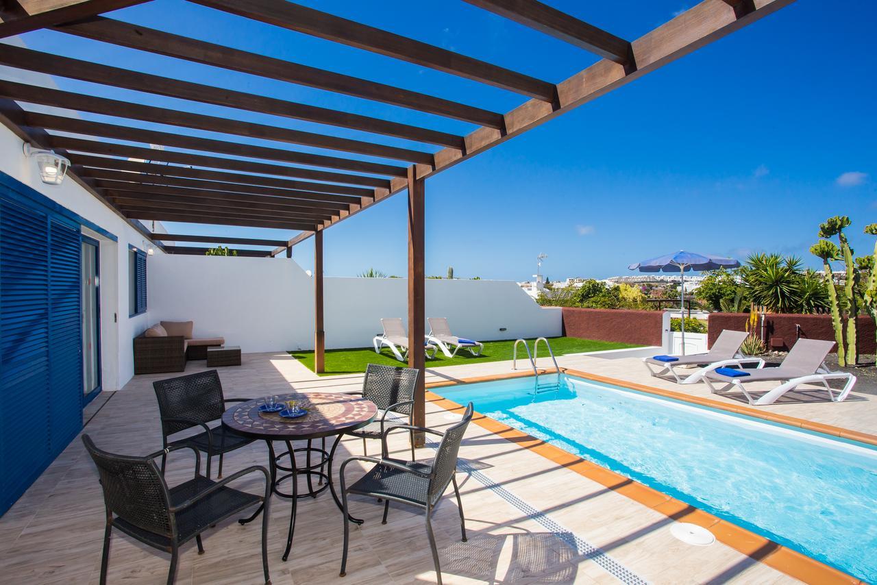 Las Marinas Deluxe Playa Blanca  Exterior photo