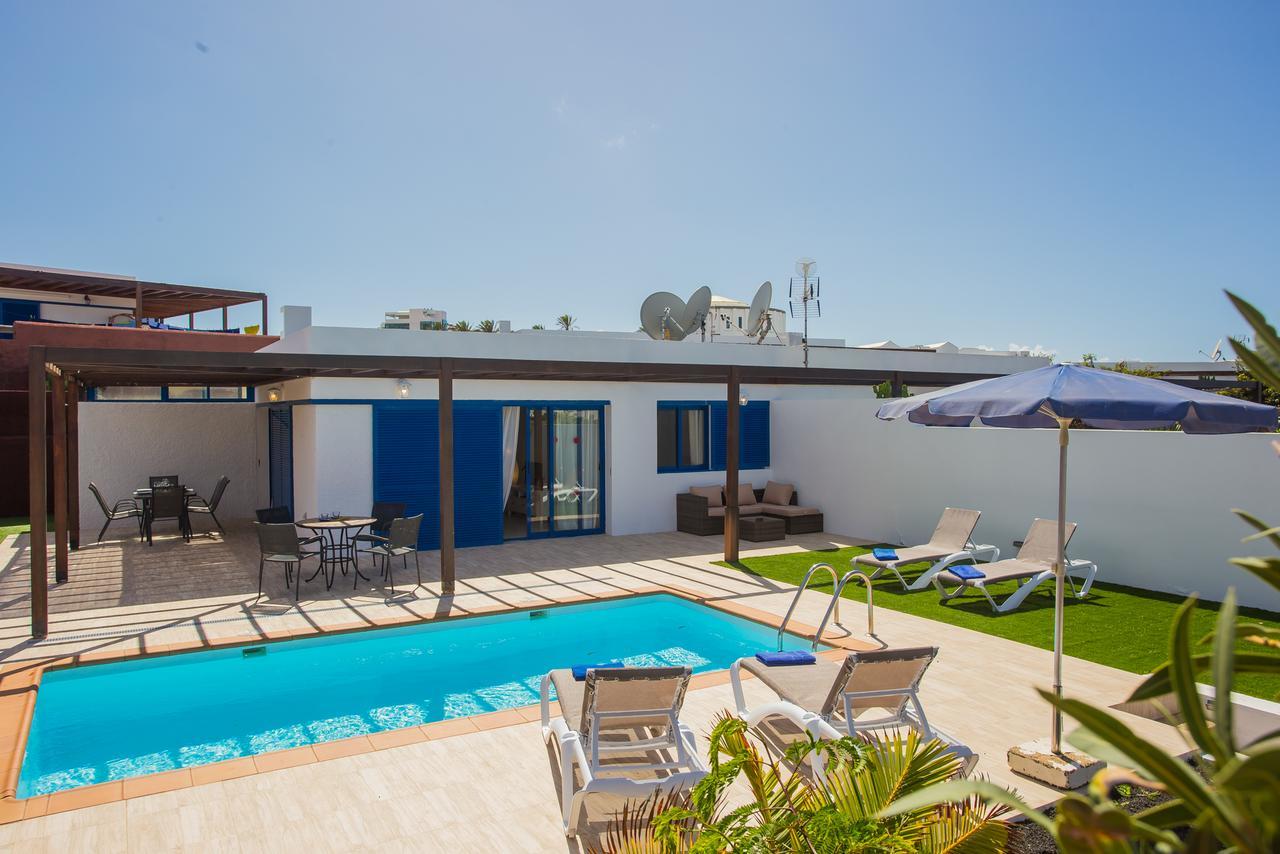 Las Marinas Deluxe Playa Blanca  Exterior photo